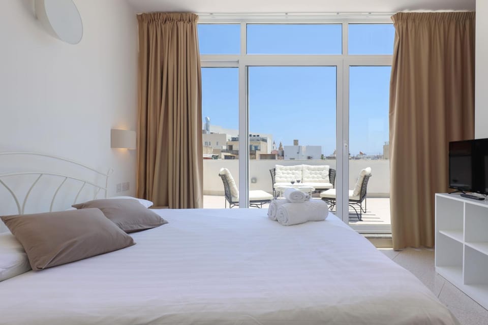 Balcony/Terrace, Bedroom