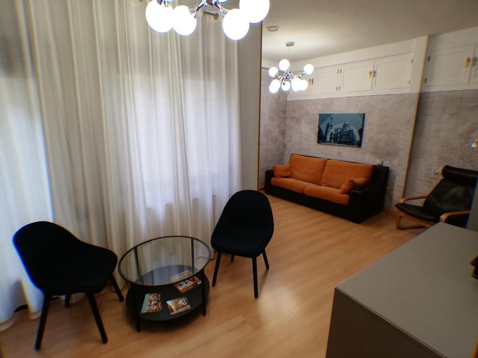 Hostal Santo Tomé Bed and Breakfast in Toledo