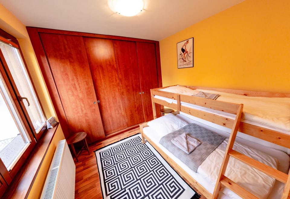 bunk bed