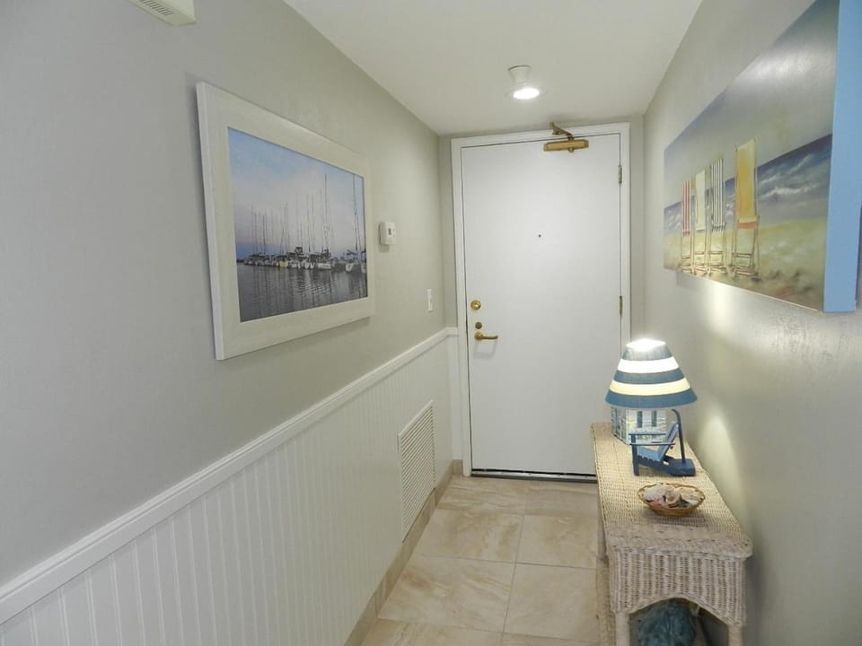 Vacation in Comfort and luxury - "THE SHERWIN" Oceanfront Condominium 906 Apartment in South Daytona
