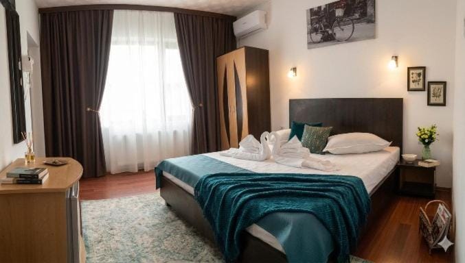 TV and multimedia, Photo of the whole room, towels