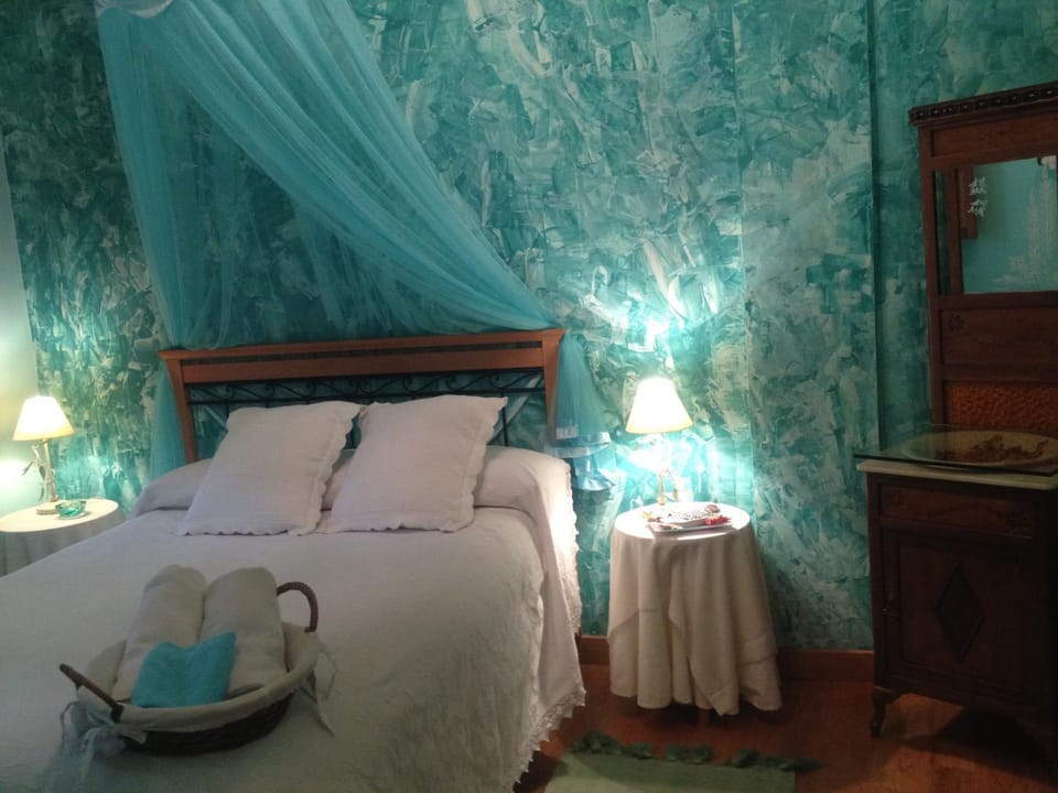 Decorative detail, Bedroom