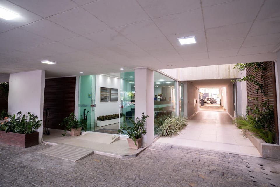 Facade/entrance