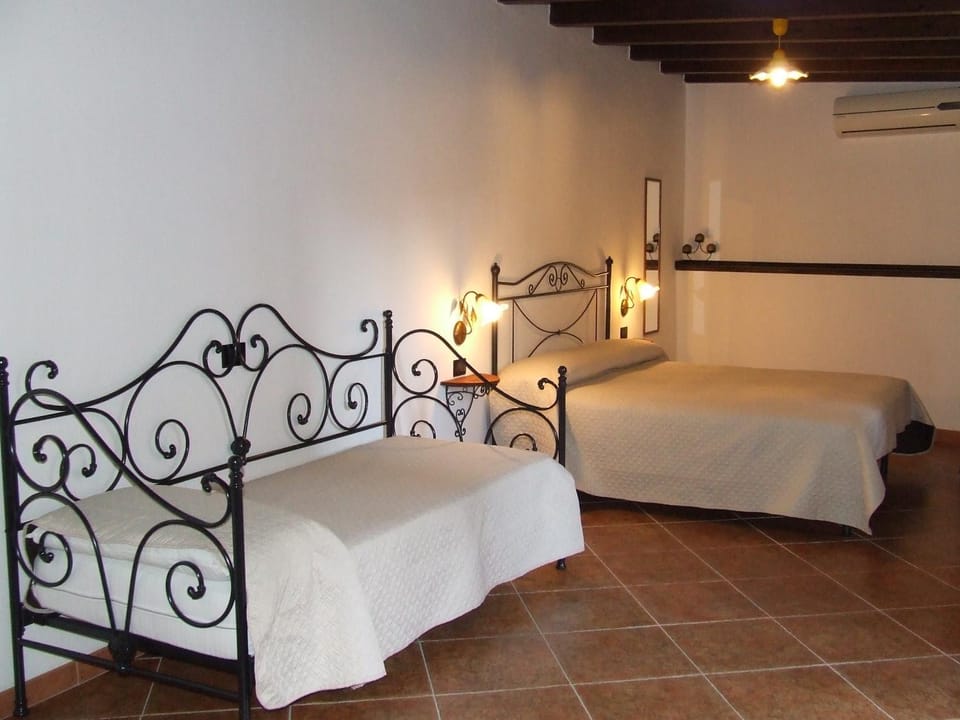 Casa Martineriu House in Orosei