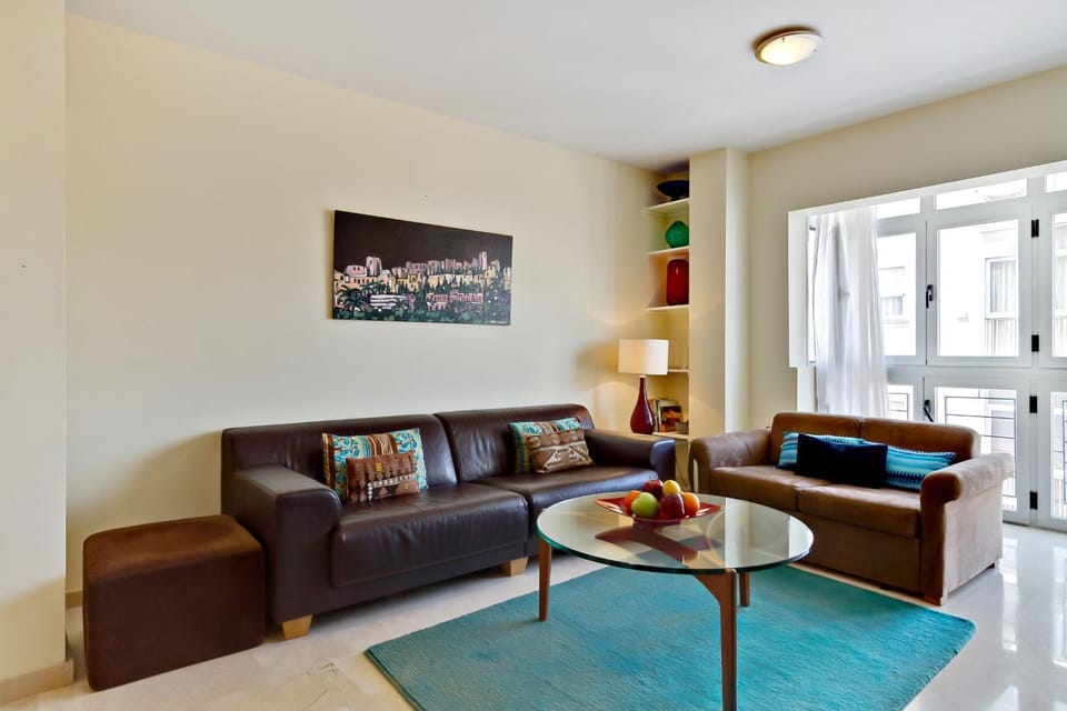 Del Parque Flats - Ollerias Duplex Apartment in Malaga