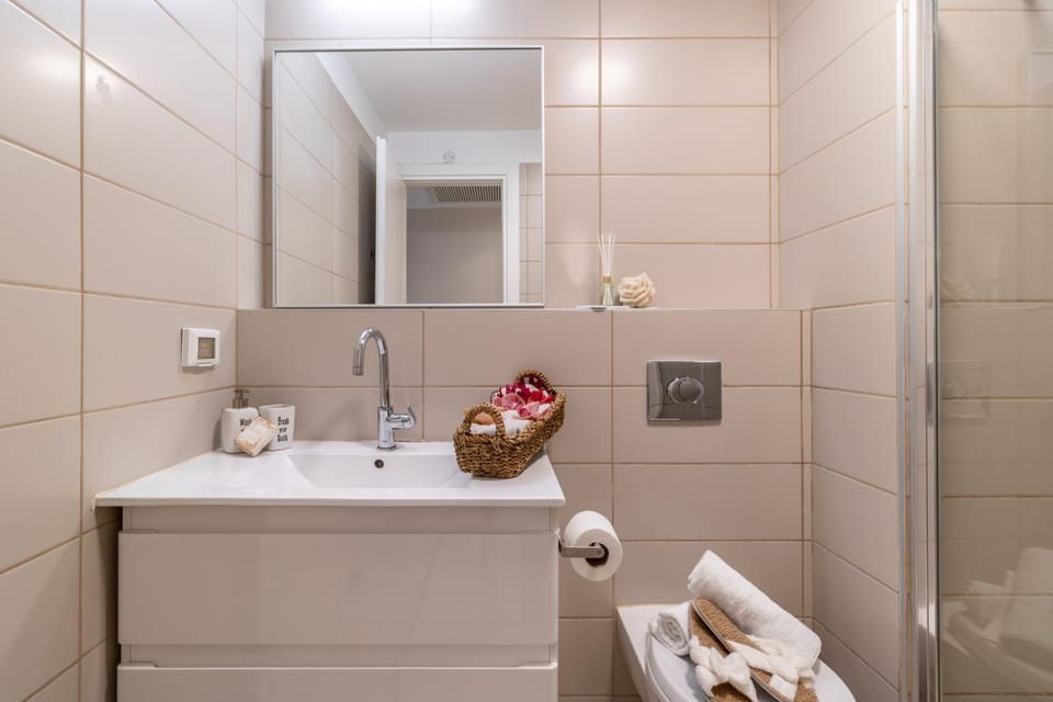 Luxury One-Bedroom Apartment/parking in city center Apartment in Jerusalem