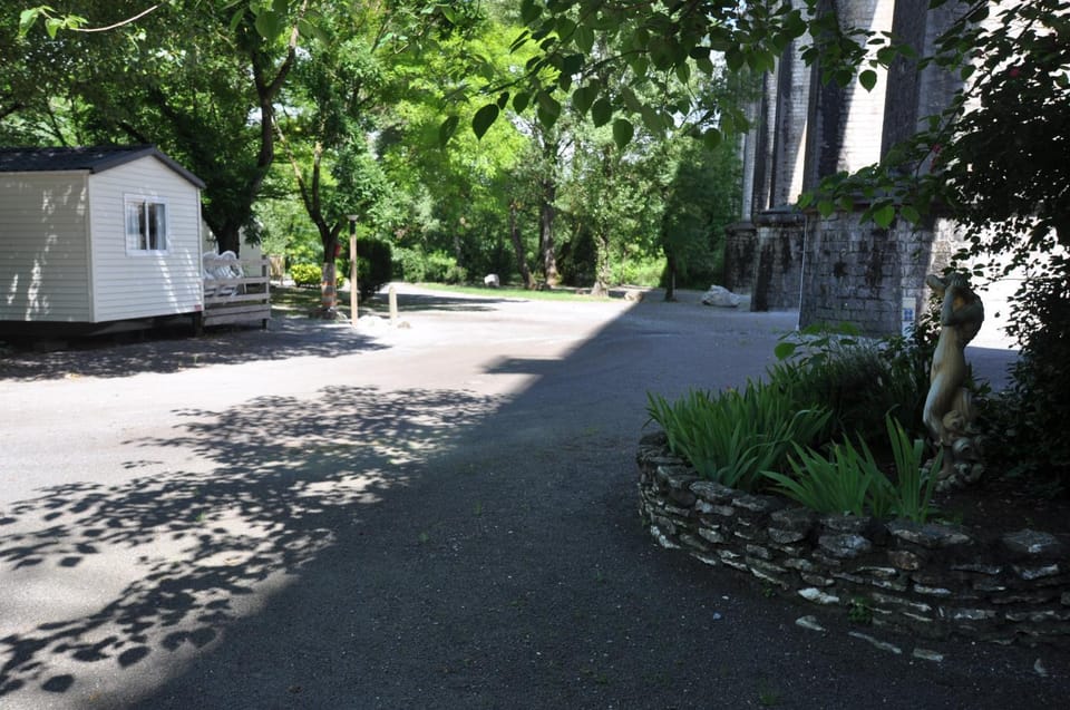Les rives d'Auzon Campground/ 
RV Resort in Provence-Alpes-Côte d'Azur