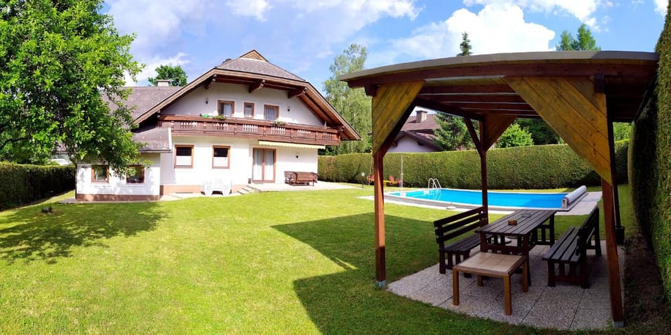 Garden, Swimming pool, Swimming pool