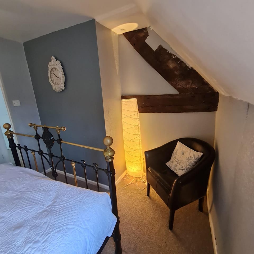 Abbey Cottage House in Shrewsbury