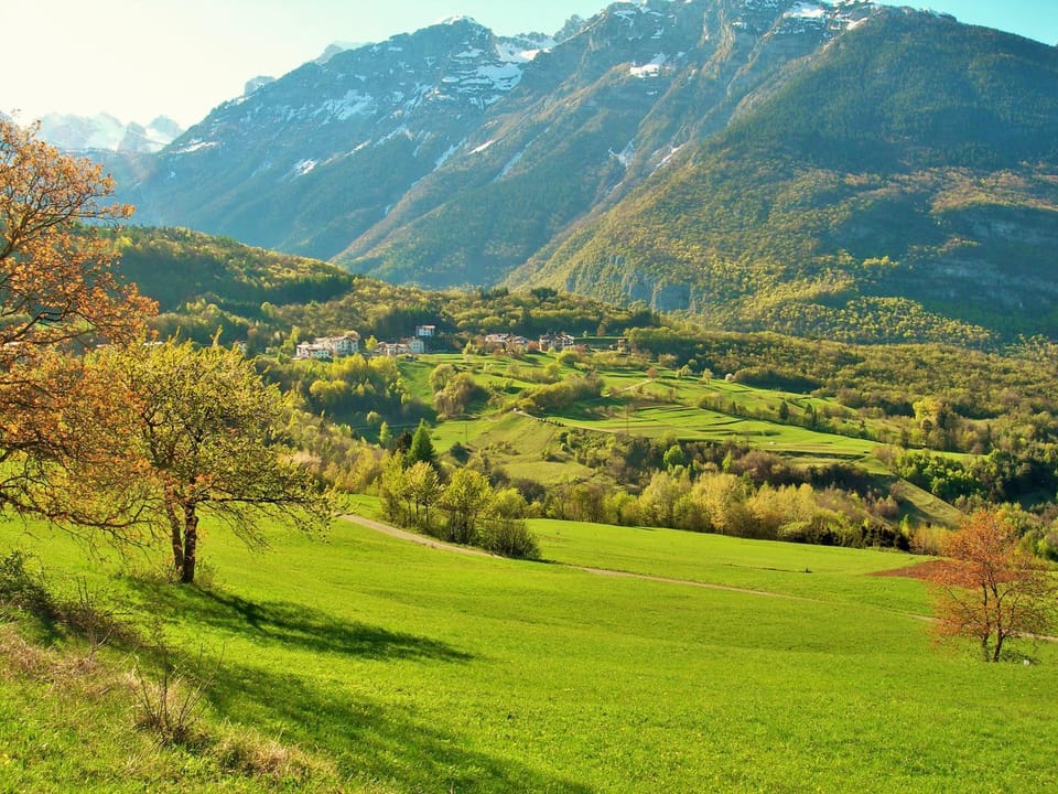 Neighbourhood, Natural landscape, Hiking, Cycling, Diving, Autumn, On site, Sports