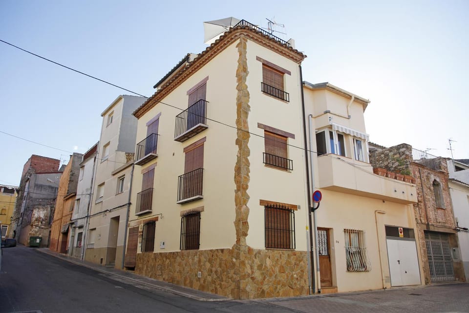 Property building, Facade/entrance