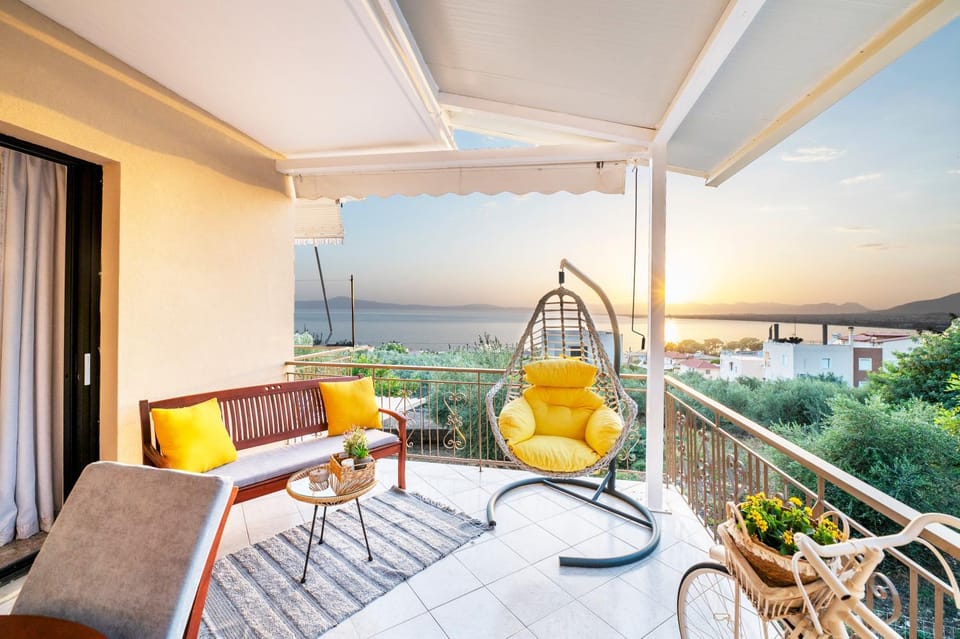 Day, Natural landscape, View (from property/room), Balcony/Terrace, Sea view, Location