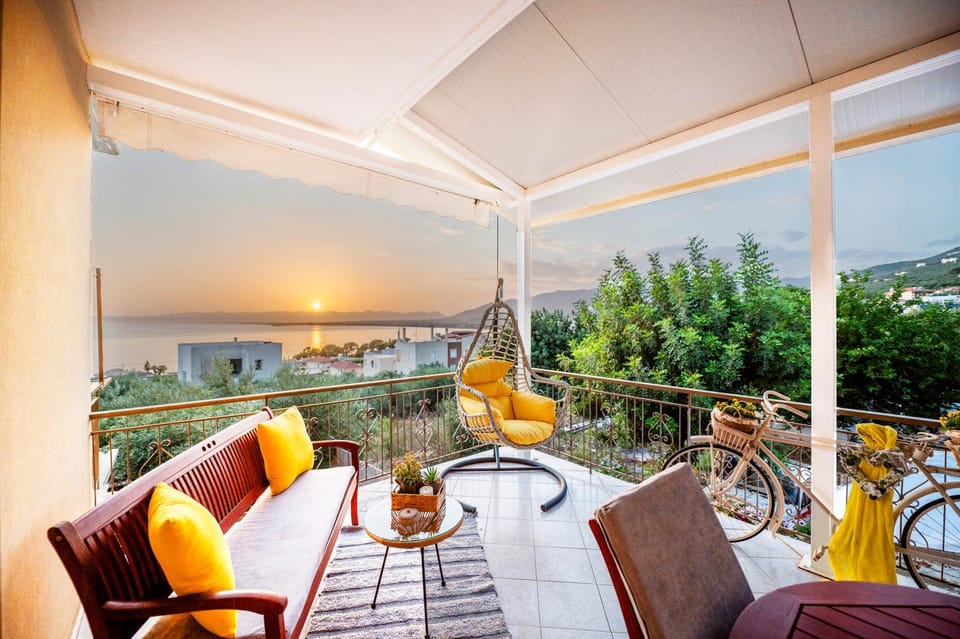 Patio, Natural landscape, View (from property/room), Balcony/Terrace, Sea view