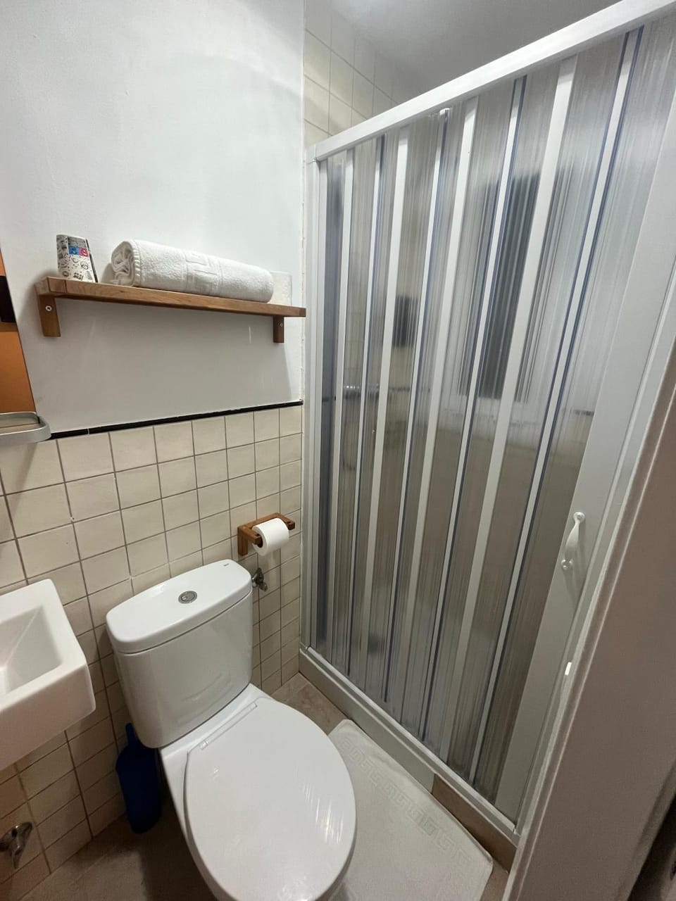Hostal La Lluna Bed and Breakfast in Maresme