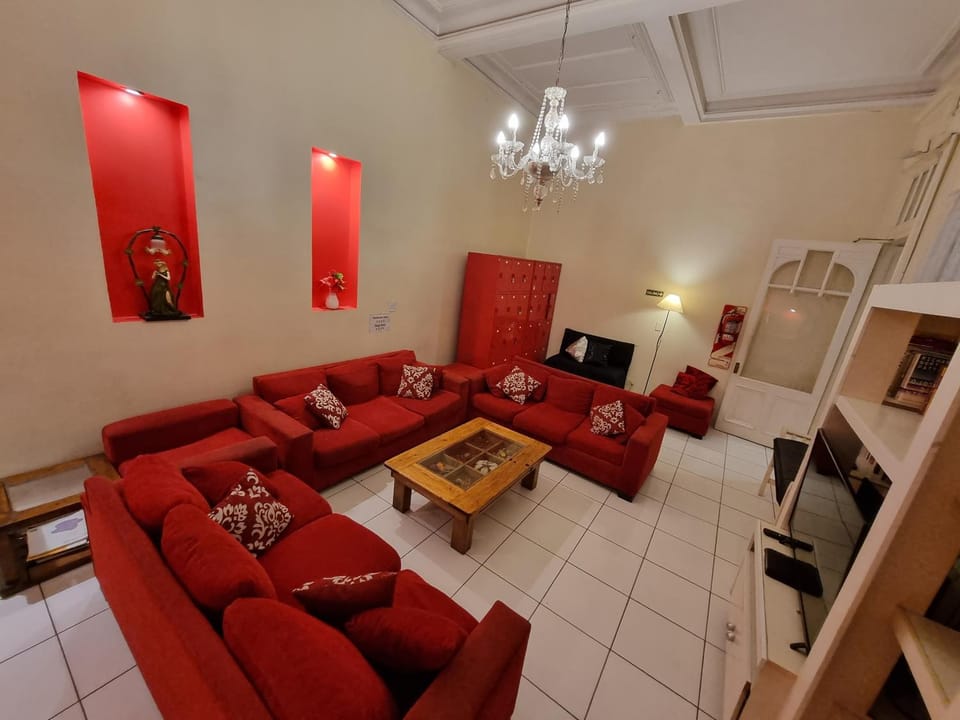 TV and multimedia, Living room, microwave