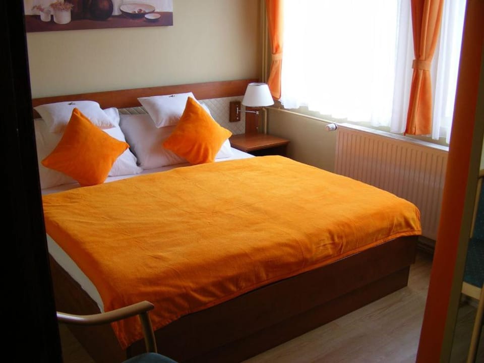 Hermina Panzió Bed and Breakfast in Siófok