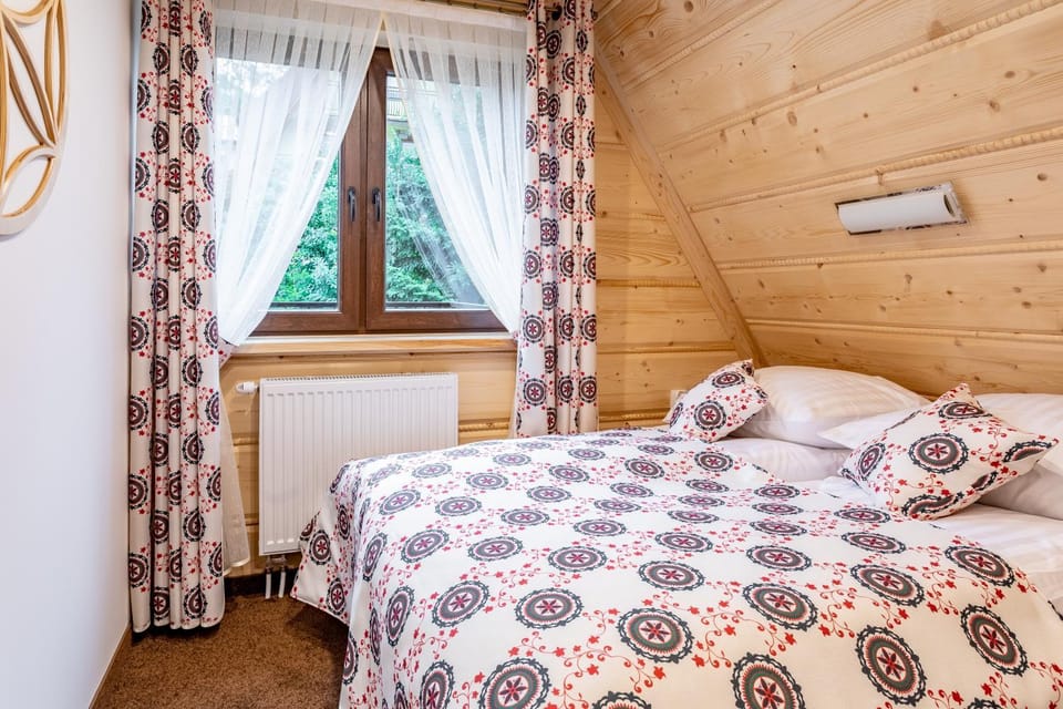 Bed, Photo of the whole room, Bedroom, internet
