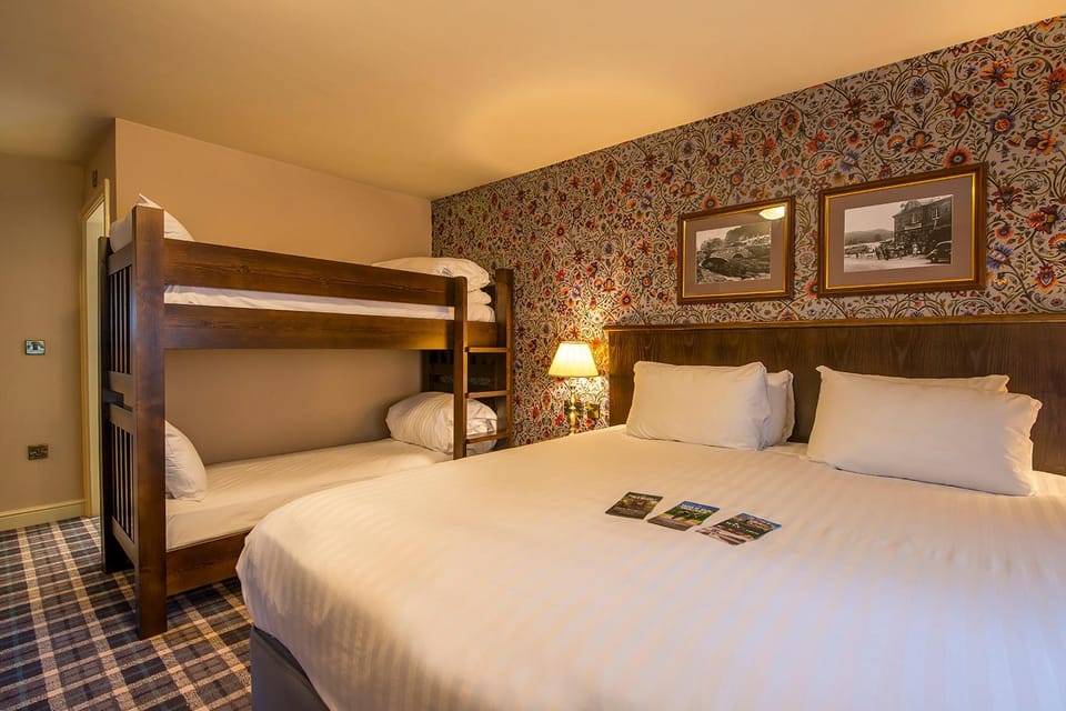 Bed, Bedroom, bunk bed