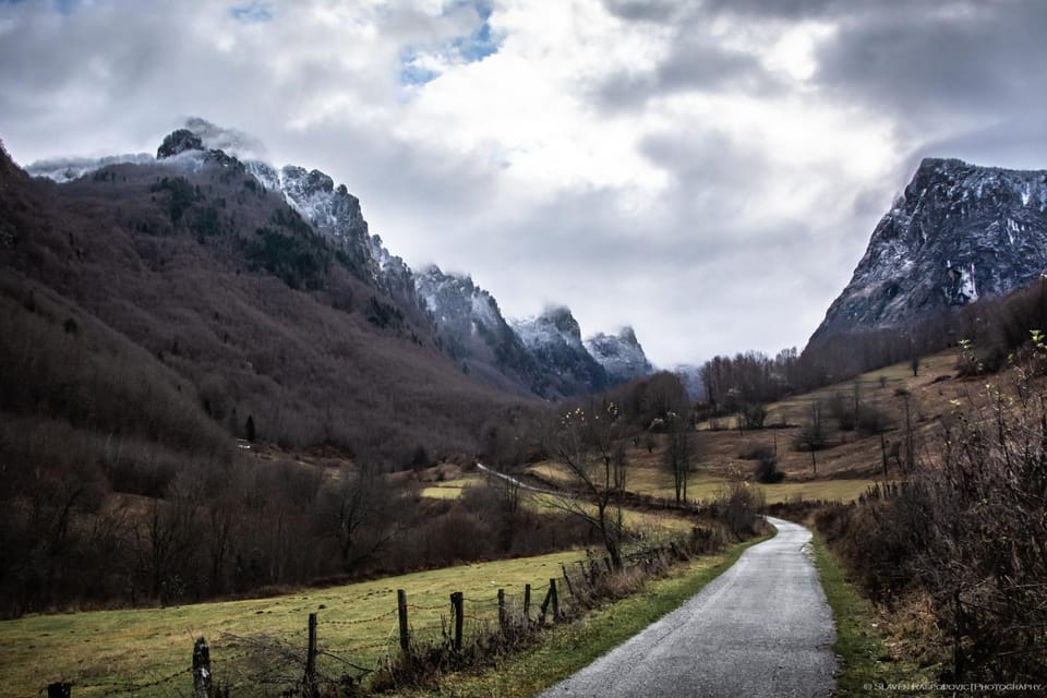Off site, Day, Winter, Mountain view