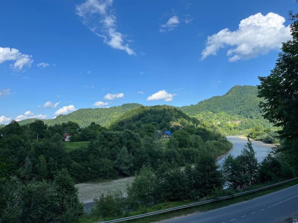 Nad Cheremoshem Nature lodge in Ukraine