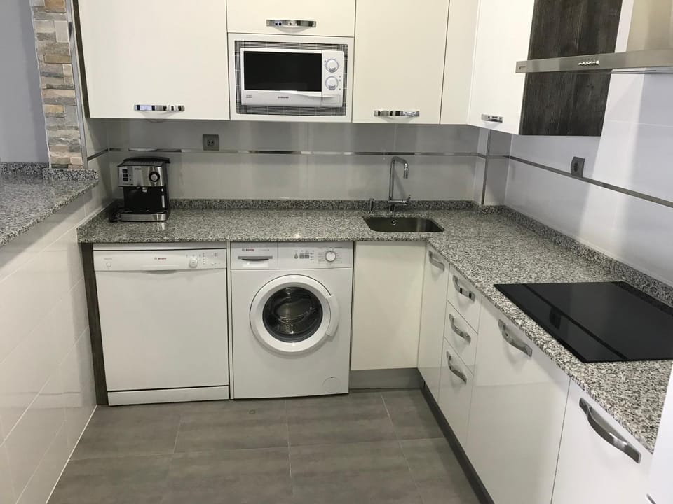 Kitchen or kitchenette