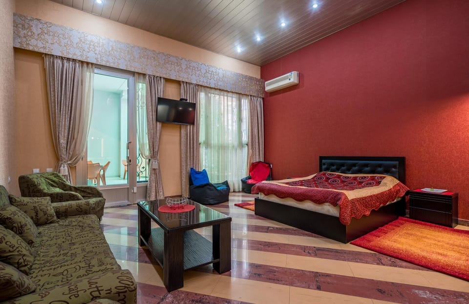 Green Apartment Apartment in Tbilisi, Georgia