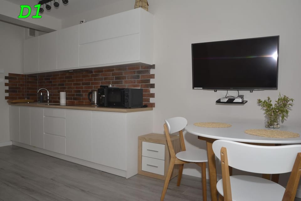 Bed, TV and multimedia, Coffee/tea facilities, Kitchen or kitchenette, Dining area