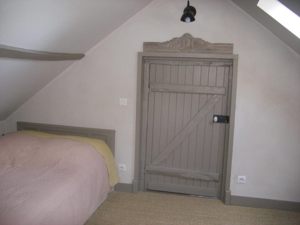 Le Clos des Hautes Loges Bed and Breakfast in Normandy