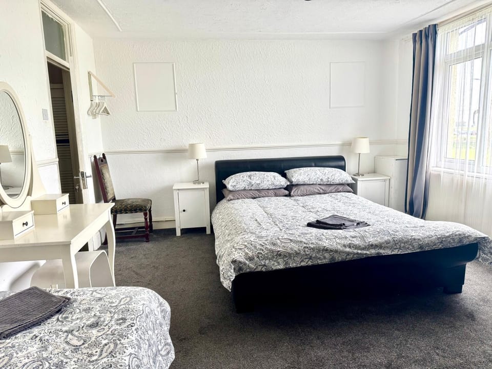 AC Lounge 125 Vacation rental in Southend-on-Sea