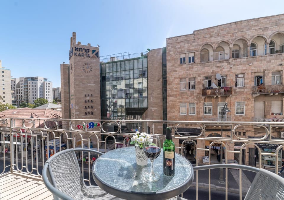 Day, View (from property/room), Balcony/Terrace, City view