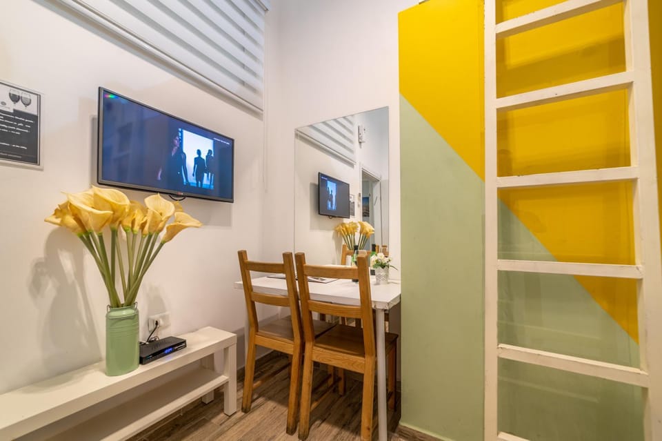 TV and multimedia, Dining area
