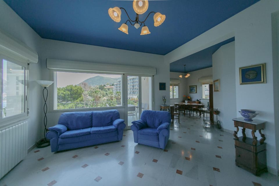 Balcony/Terrace, Living room, Dining area, Sea view