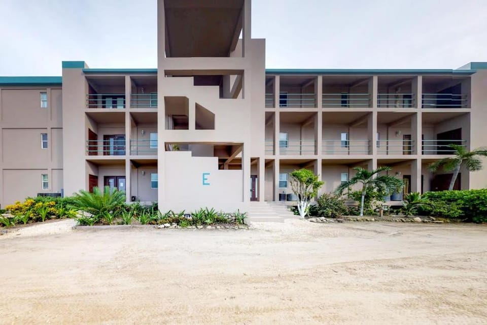 Suite E303 Mara Laguna House in Corozal District