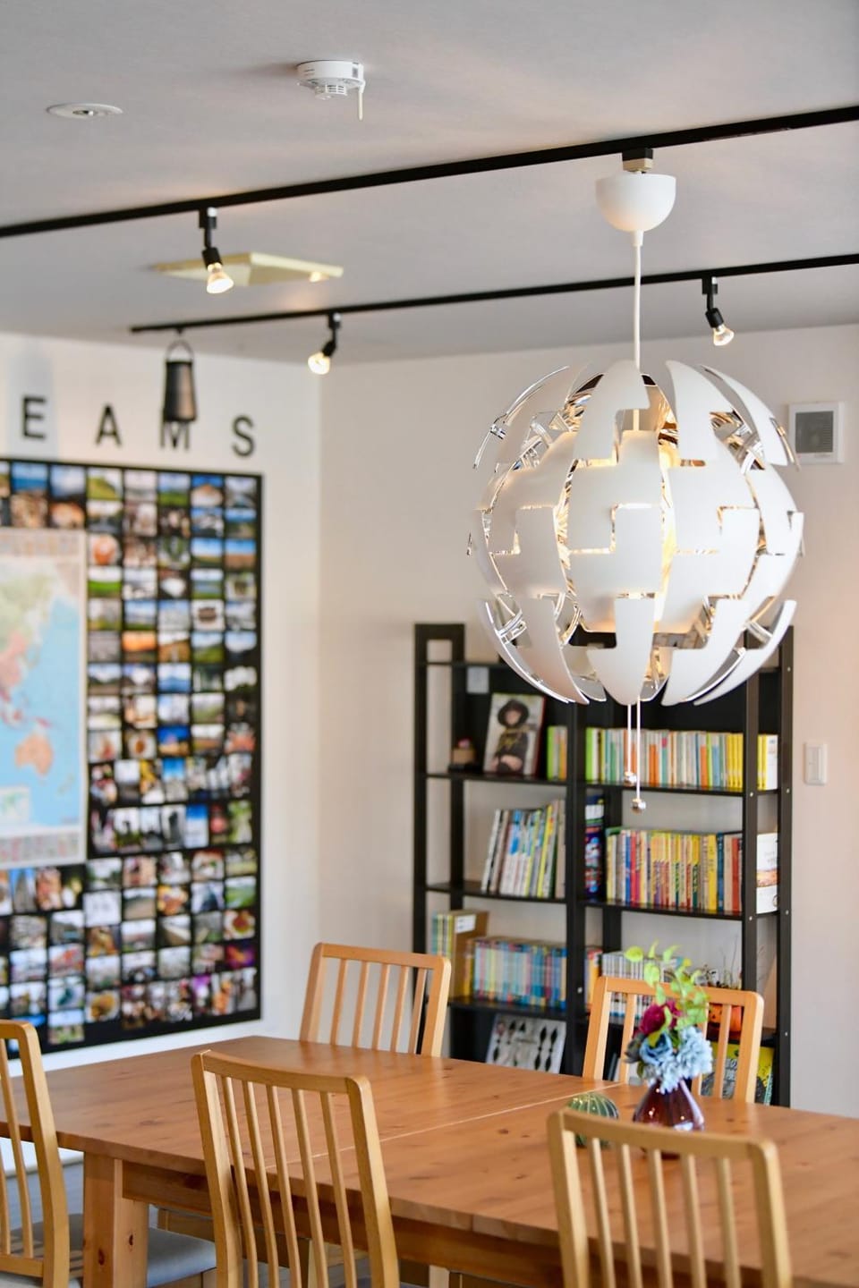 Lounge or bar