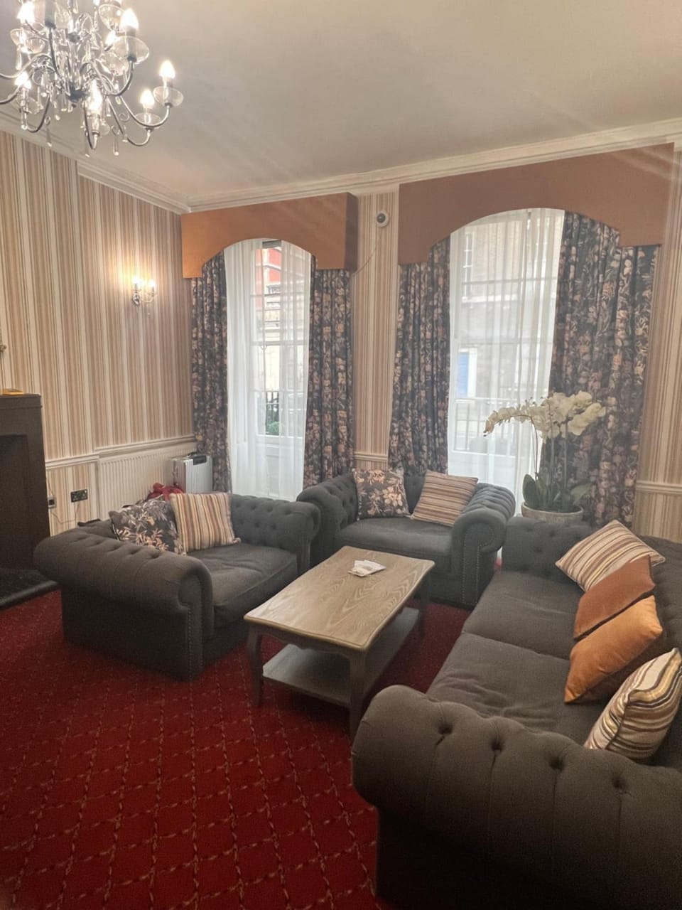 Lobby or reception, Seating area