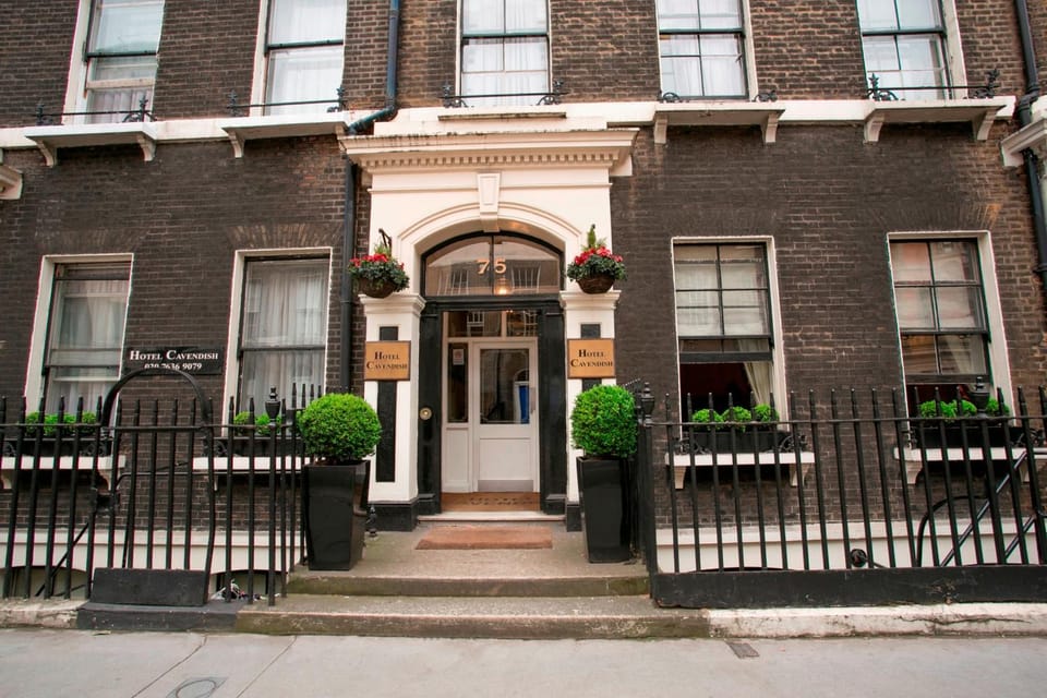 Property building, Facade/entrance, Day, Neighbourhood, Street view