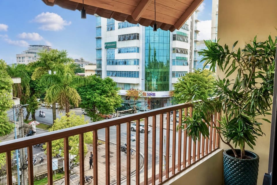 Balcony/Terrace, City view