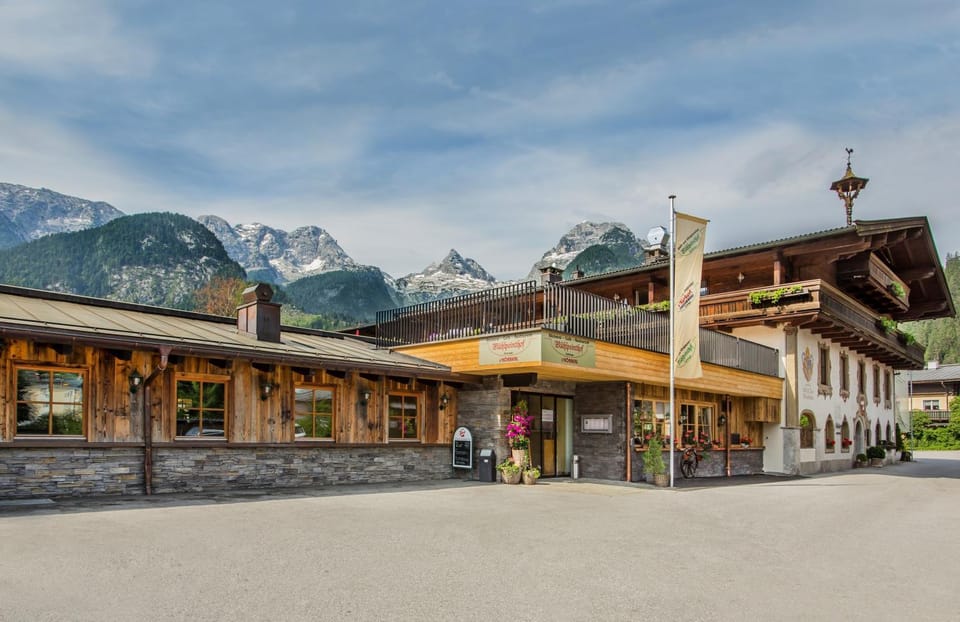 Property building, Facade/entrance, Day, Natural landscape, Mountain view