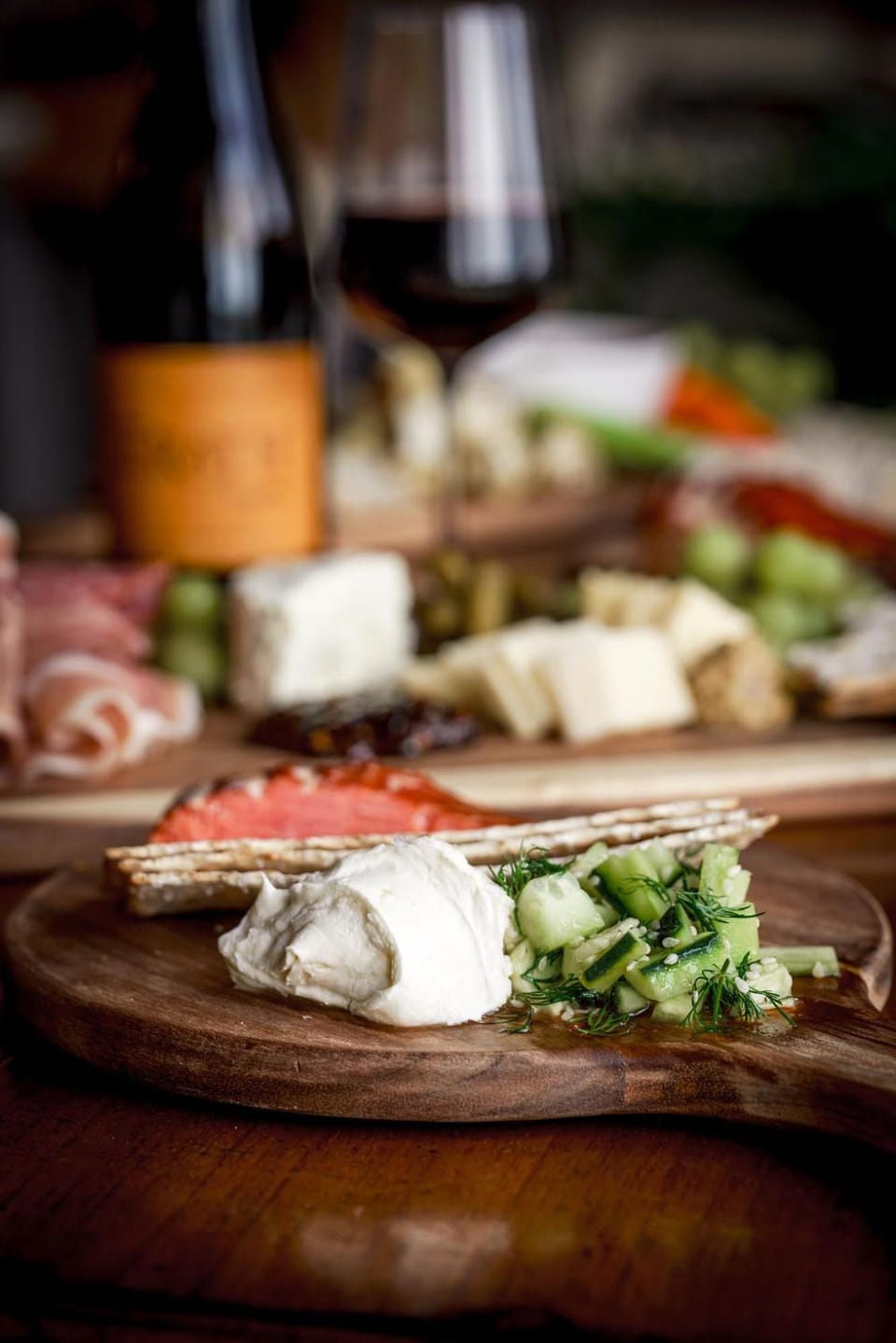 Lounge or bar, Food and drinks, Food, Drinks