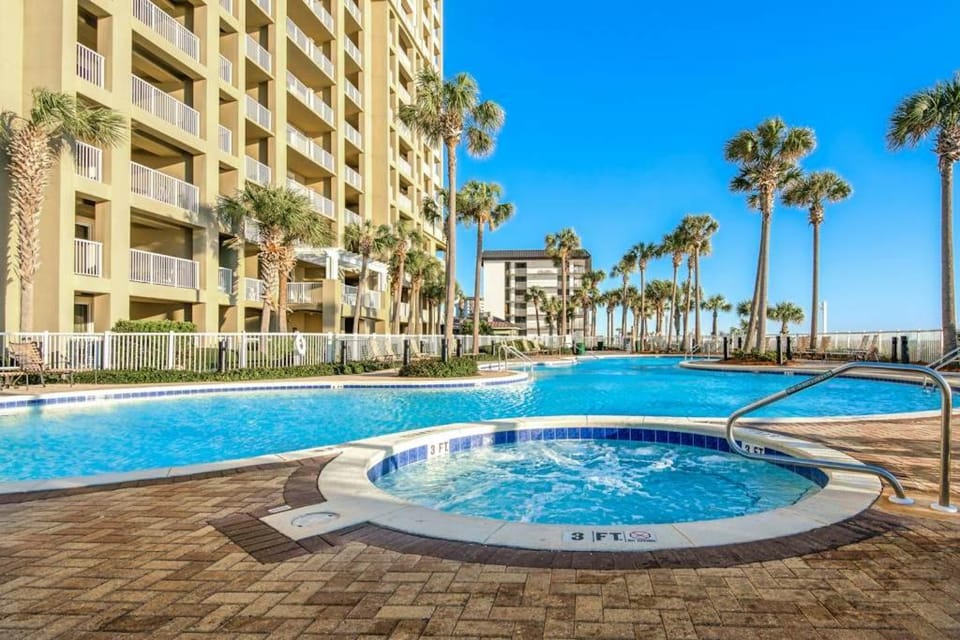 Grand Panama Beach Resort #T1-1402 House in Panama City Beach