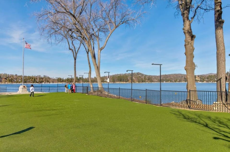 Victoria Court Vacation House in Lake Arrowhead