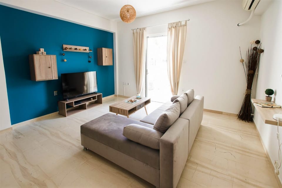 TV and multimedia, Living room, Seating area, On site