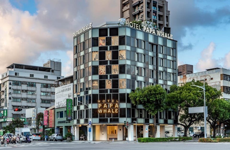 Hotel Papa Whale-Kaohsiung Formosa Boulevard Hotel in Kaohsiung