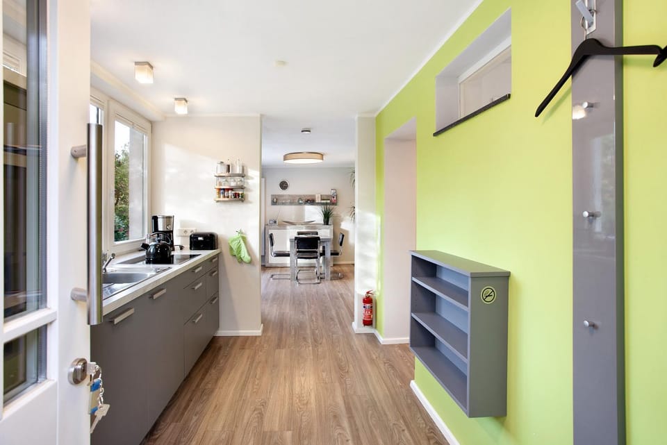 Kitchen or kitchenette, Living room