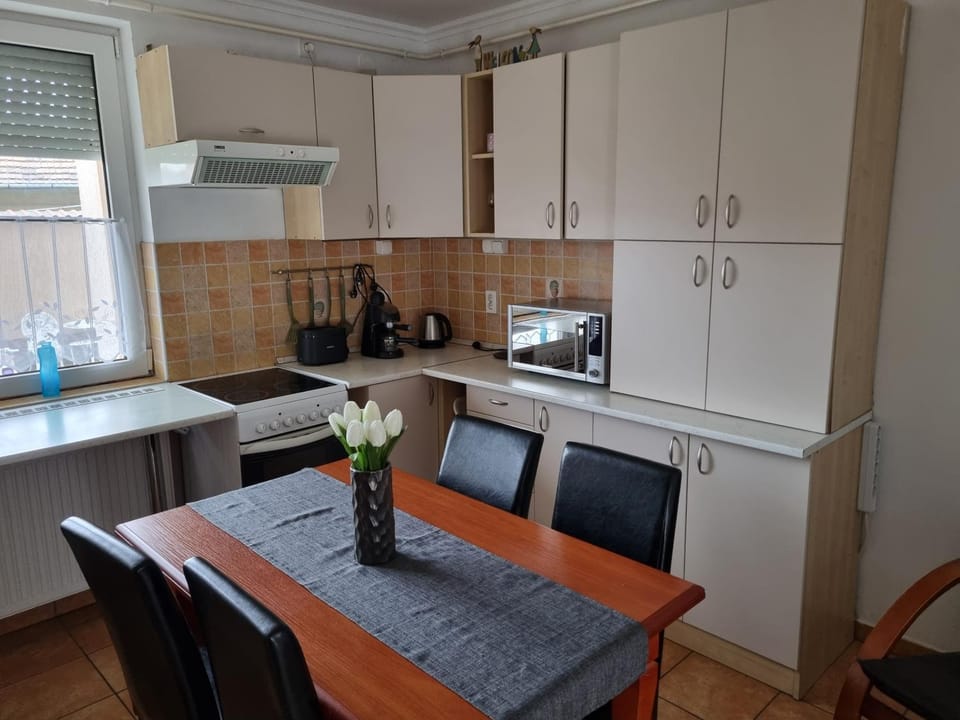 Kiskuckó Apartman Apartment in Hungary
