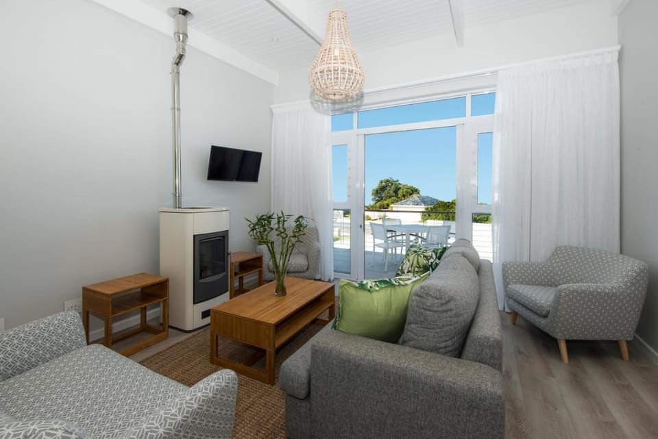 Bamboo Guest House Bed and Breakfast in Hermanus