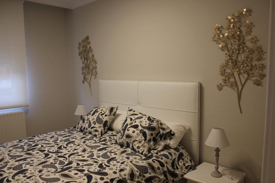 Apartamento Sanguesa Bed and Breakfast in Navarre
