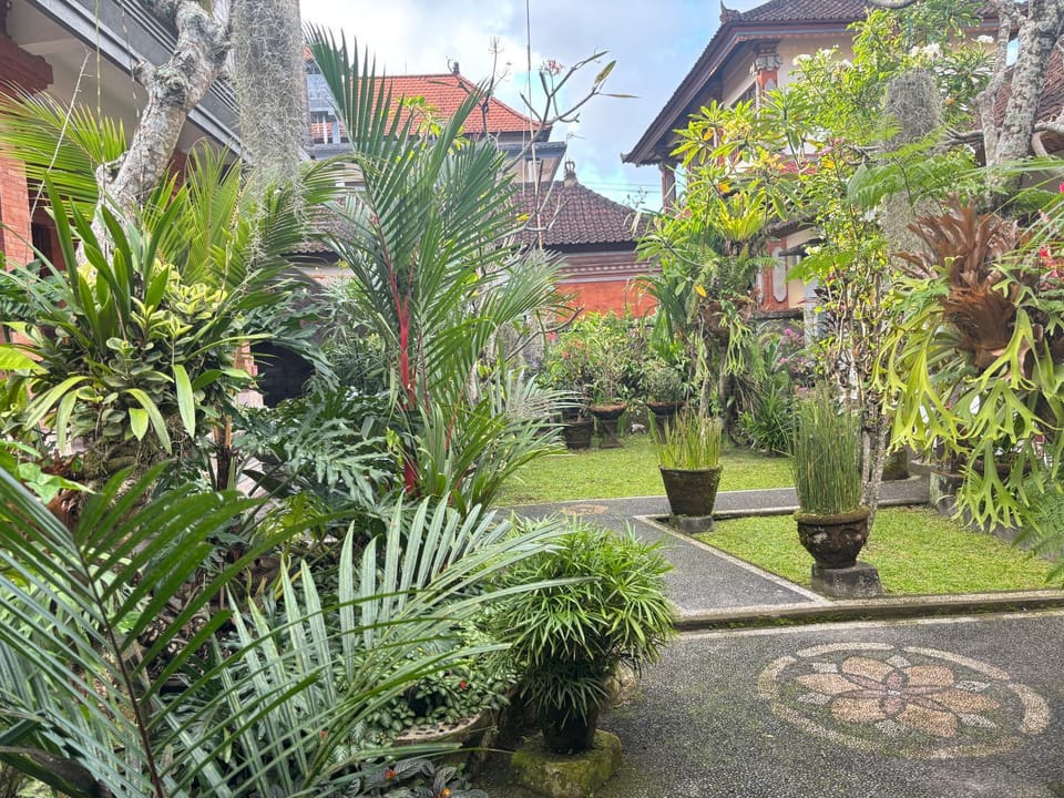 Yumi House Bed and Breakfast in Ubud