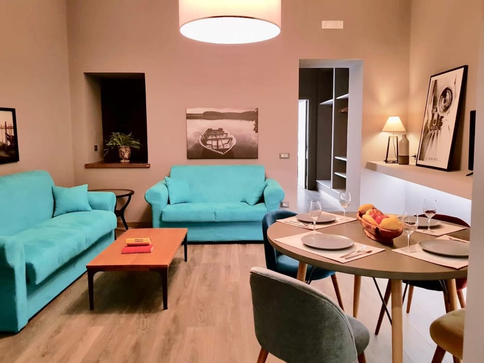 Living room, Seating area, Dining area