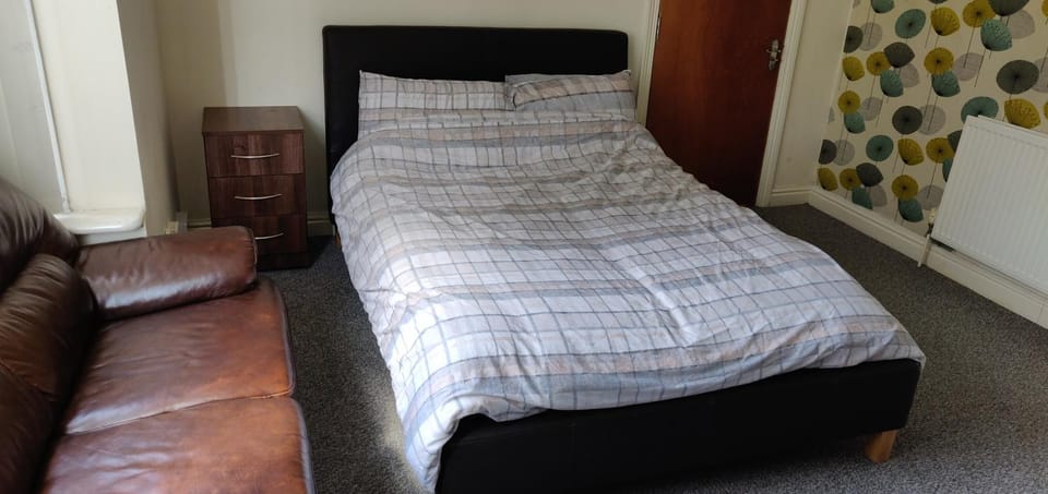 Gravelly Lane Near Erdington Station Vacation rental in The Royal Town of Sutton Coldfield